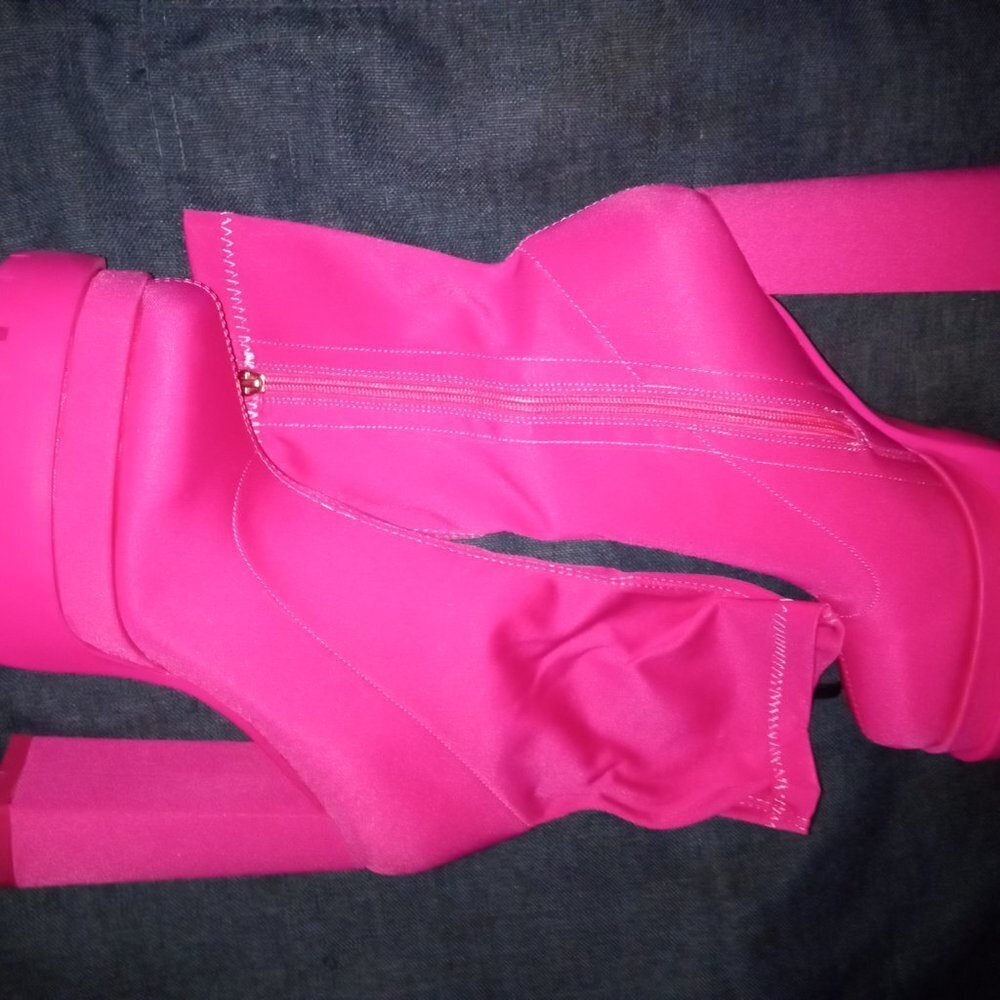 AZALEA WANG " THE ULTIMATE MONARCH MONOCHROME " PINK CHUNKY BOOTIE( BRAND NEW!! - Picture 5 of 5